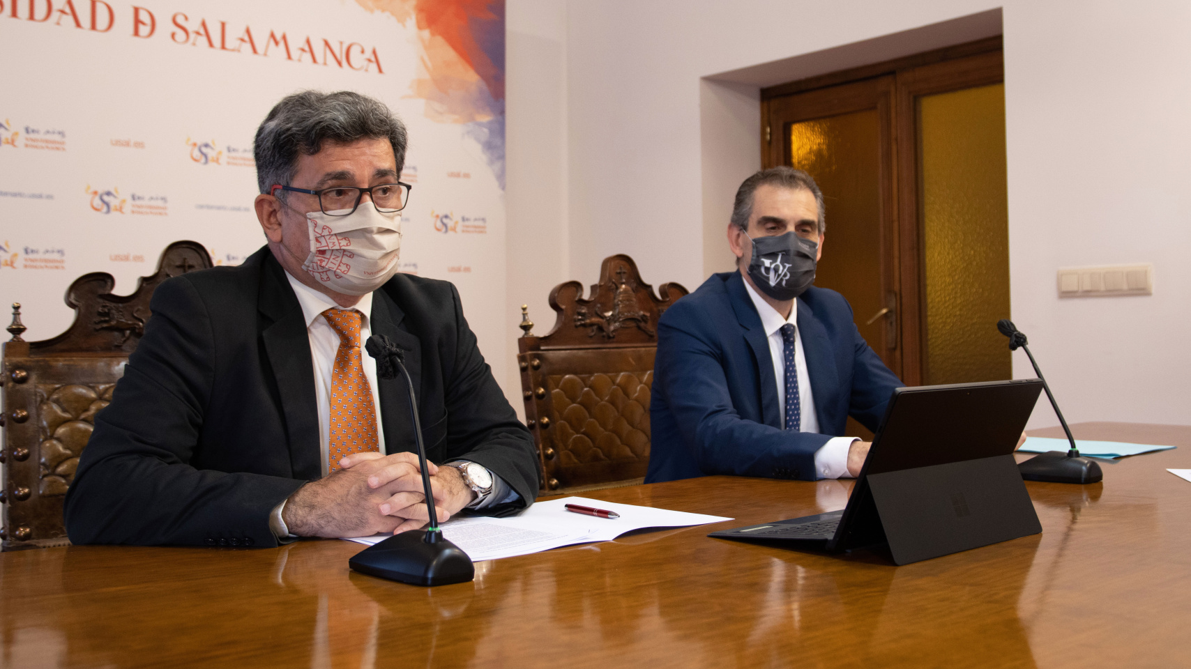 Efrem Yildiz y Luis N.González