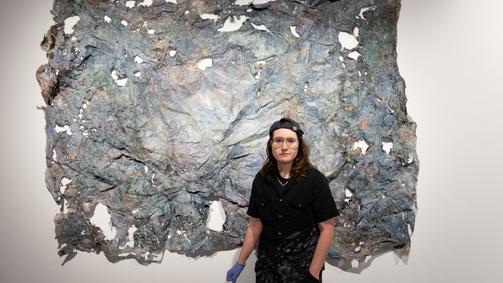 Jak Martínez Fernández, autor de la exposición "Deus ex machina"