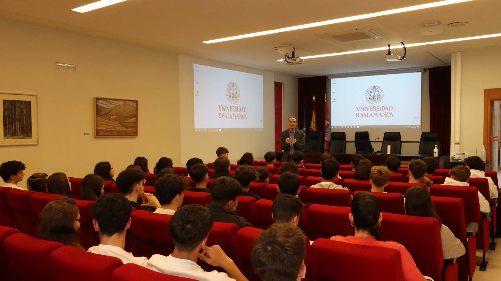 Jornadas de Puertas Abiertas en la Facultad de Enfermería y Fisioterapia de la Universidad de Salamanca