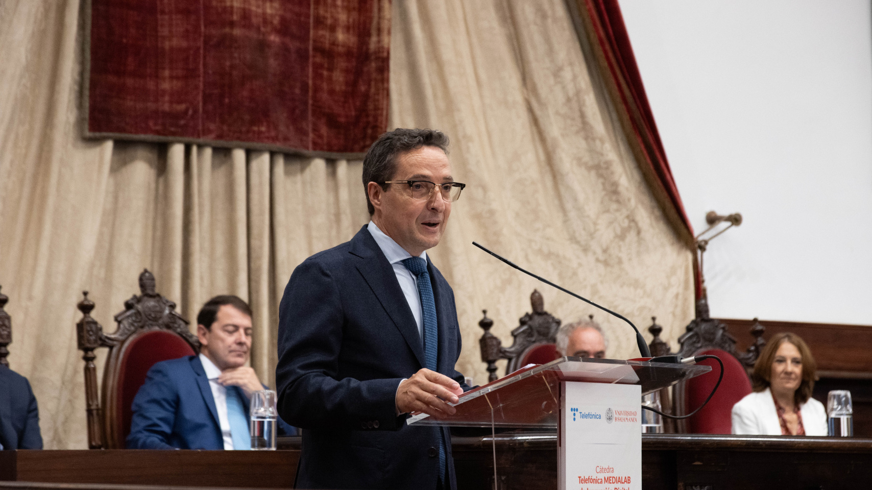 El rector, Juan Manuel Corchado, durante su discurso en el acto de apertura