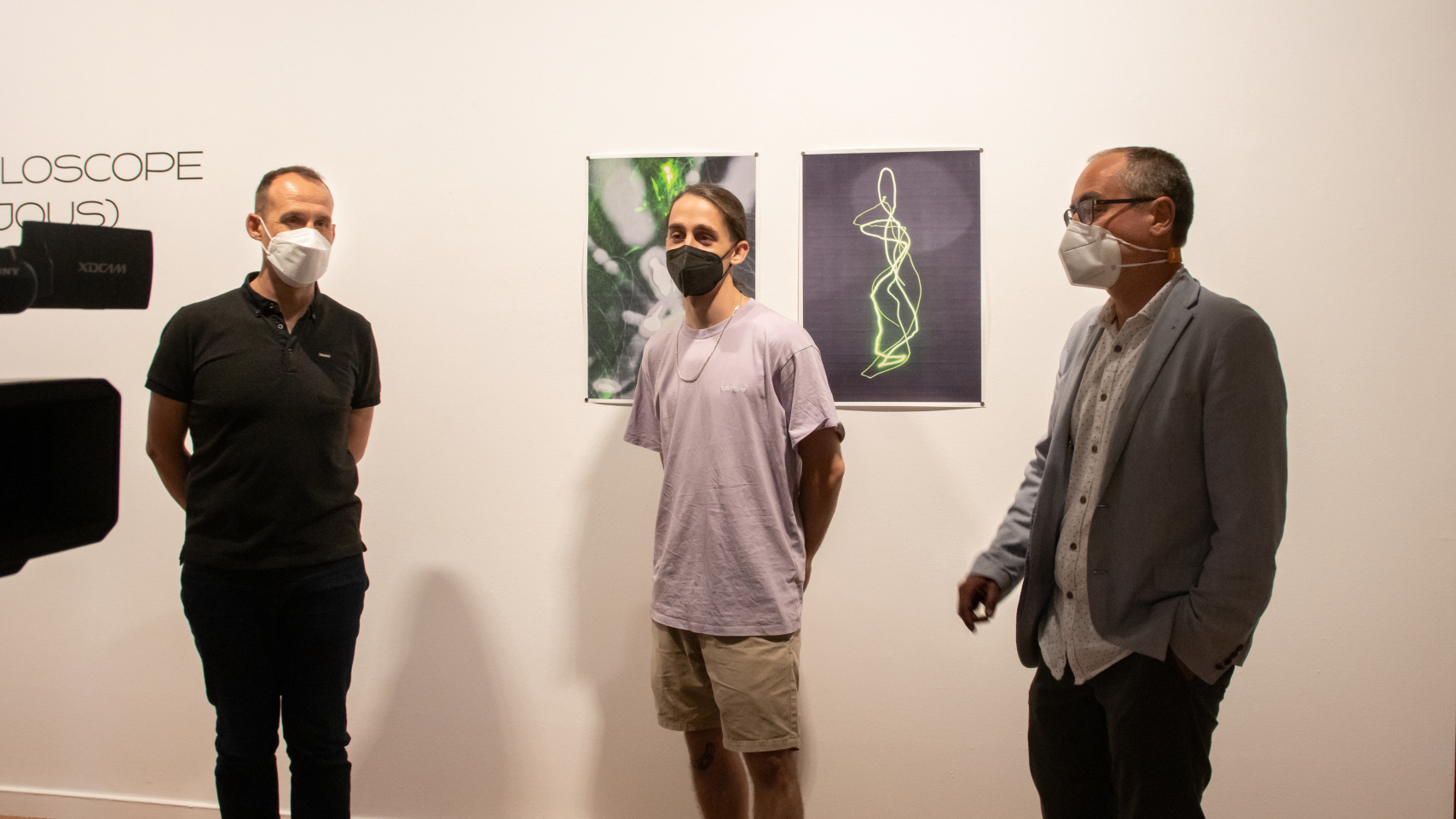 Diego del Pozo, Lucas Salinas y Luis Barrio en la exposición audiovisual ‘Not an oscilloscope (nor a lissajous)’