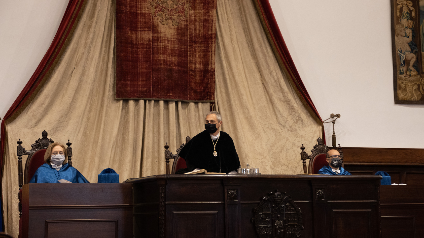 El rector de la Universidad de Salamanca inicia el acto de Santo Tomás de Aquino