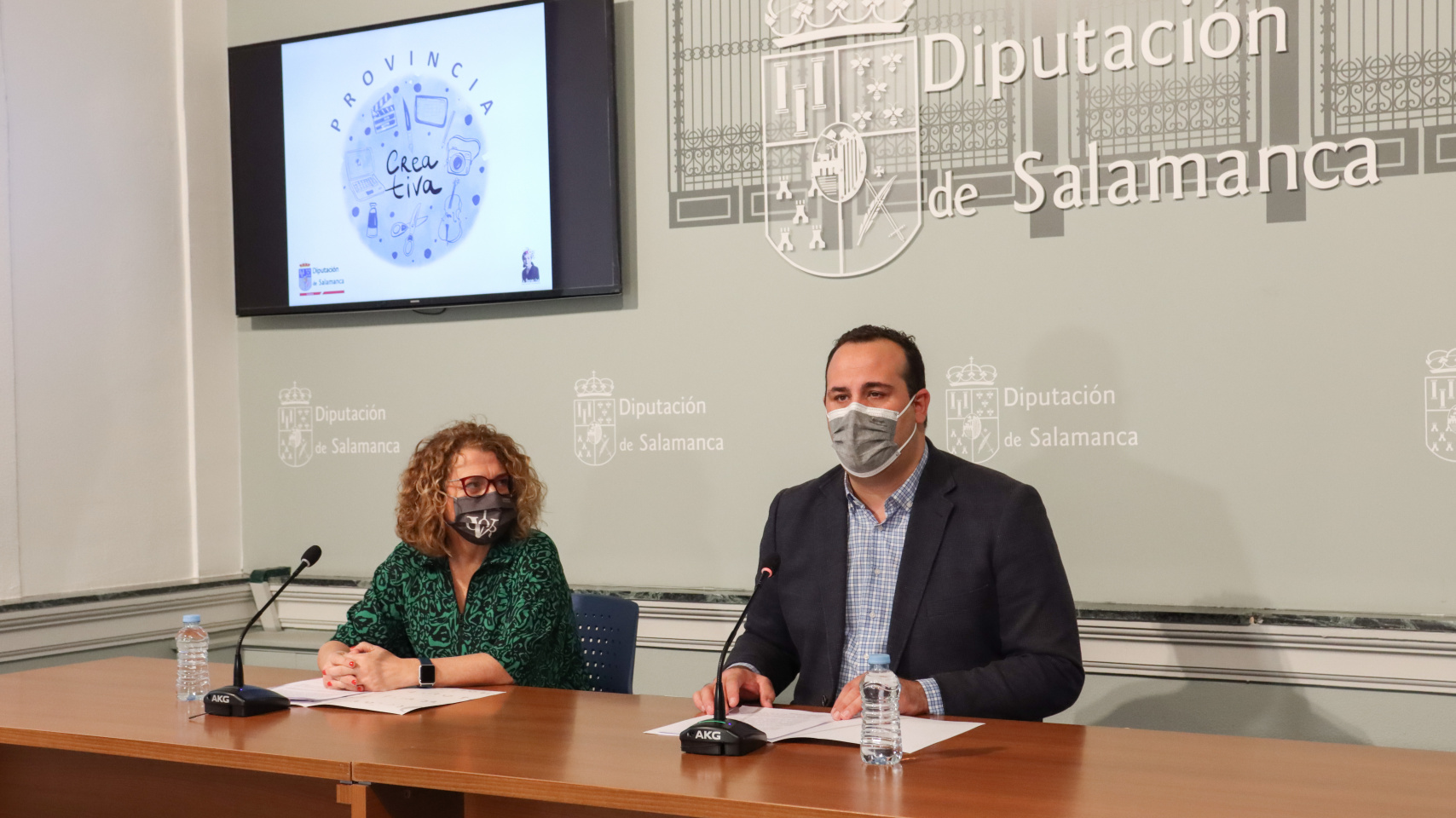 Ana María Martín, vicerrectora de Salud y Asuntos Sociales y David Mingo, diputado de Cultura