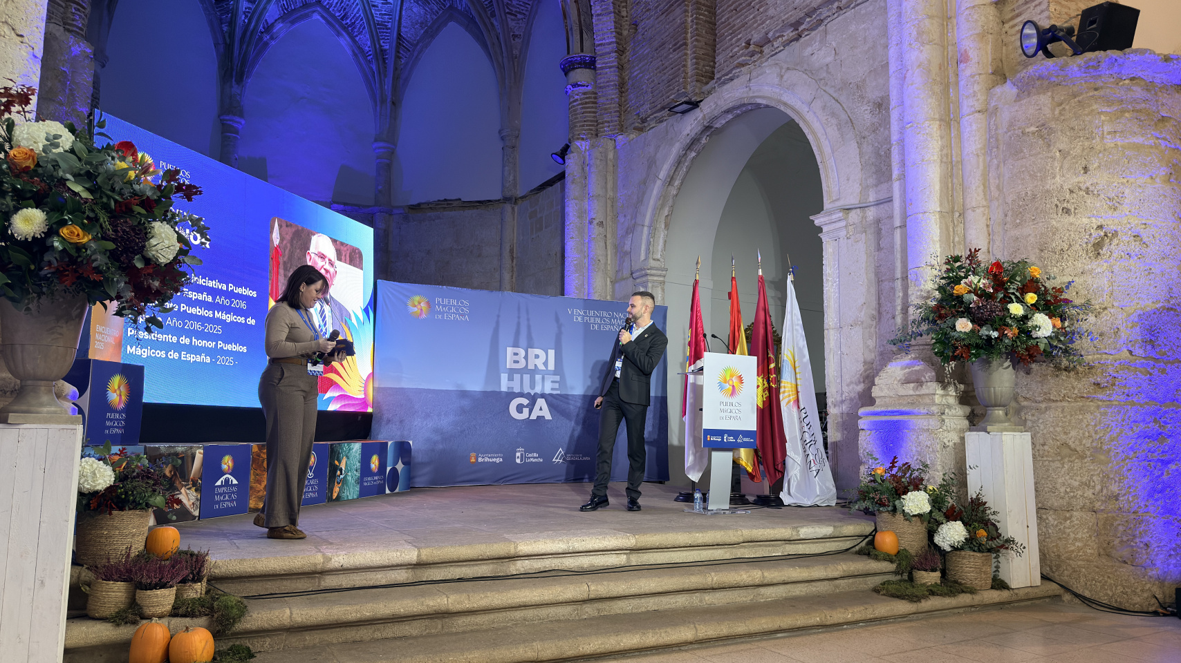 El V Encuentro nacional de Pueblos Mágicos de España premia a la Universidad de Salamanca