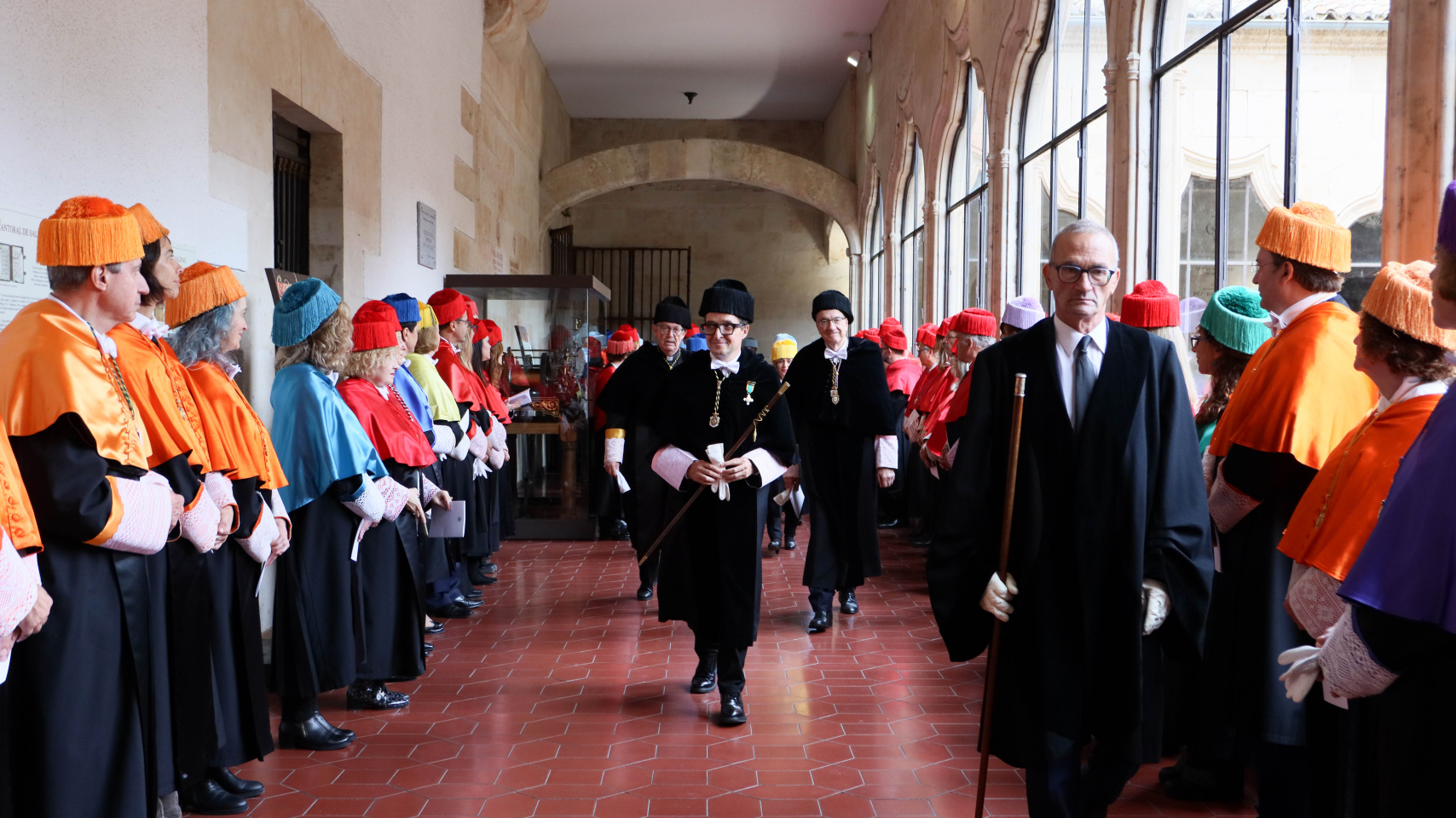 Cortejo de fin de ceremonia 'honoris causa'