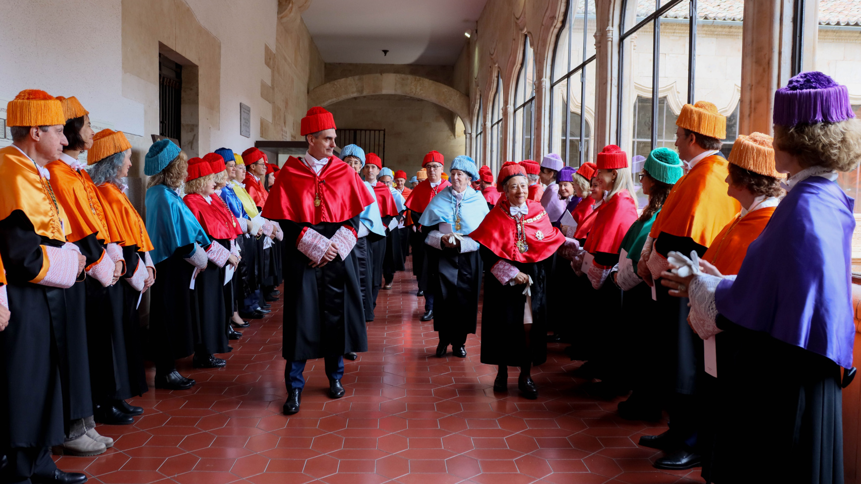 Cortejo de fin de ceremonia 'honoris causa'