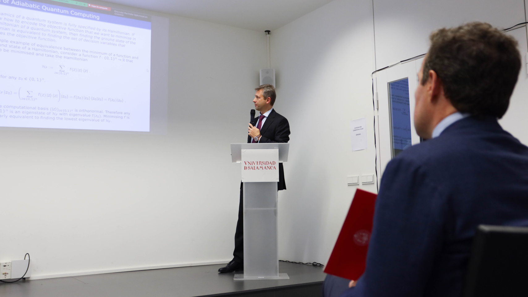 Intervención de Oleksiy Kondratyev en la conferencia organizada por el laboratorio QETEL