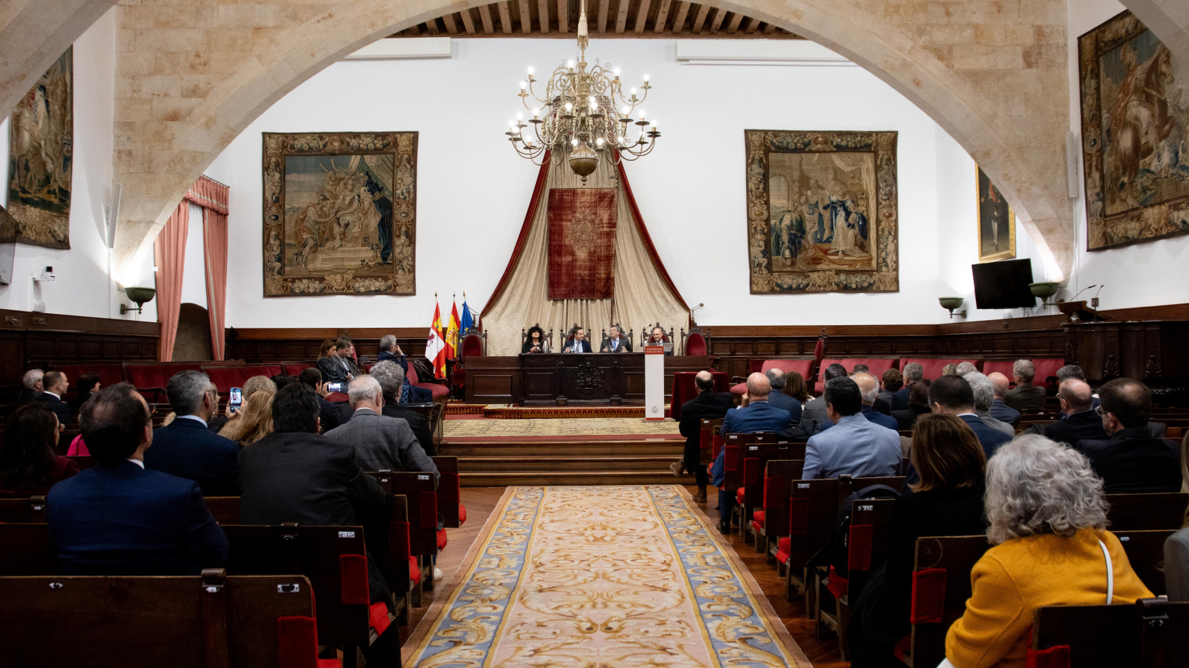 Clausura de la VI edición de los Premios Blogs Jurídicos de Oro en el Paraninfo