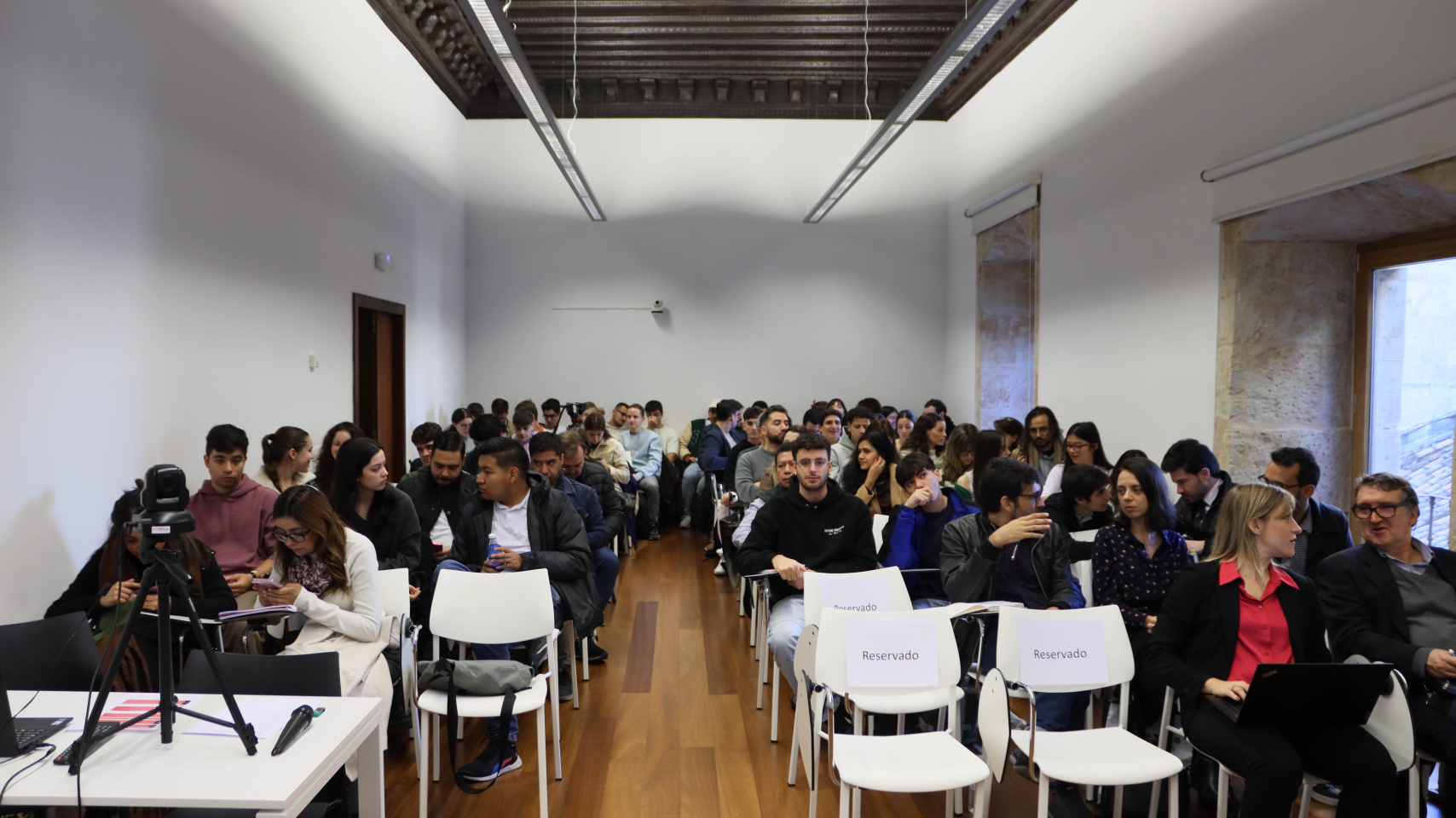 Asitentes en la inaguración de la conmemoración de los diez años del Informe de la Comisión de la Verdad de Brasil