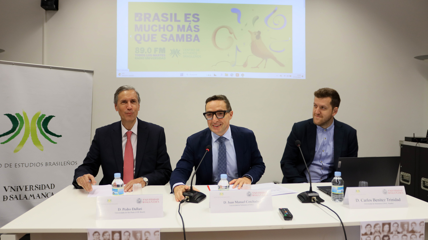 De izquierda a derecha, Pedro Dallari, Juan Manuel Corchado y Carlos Benítez Trinidad durante la inauguración.