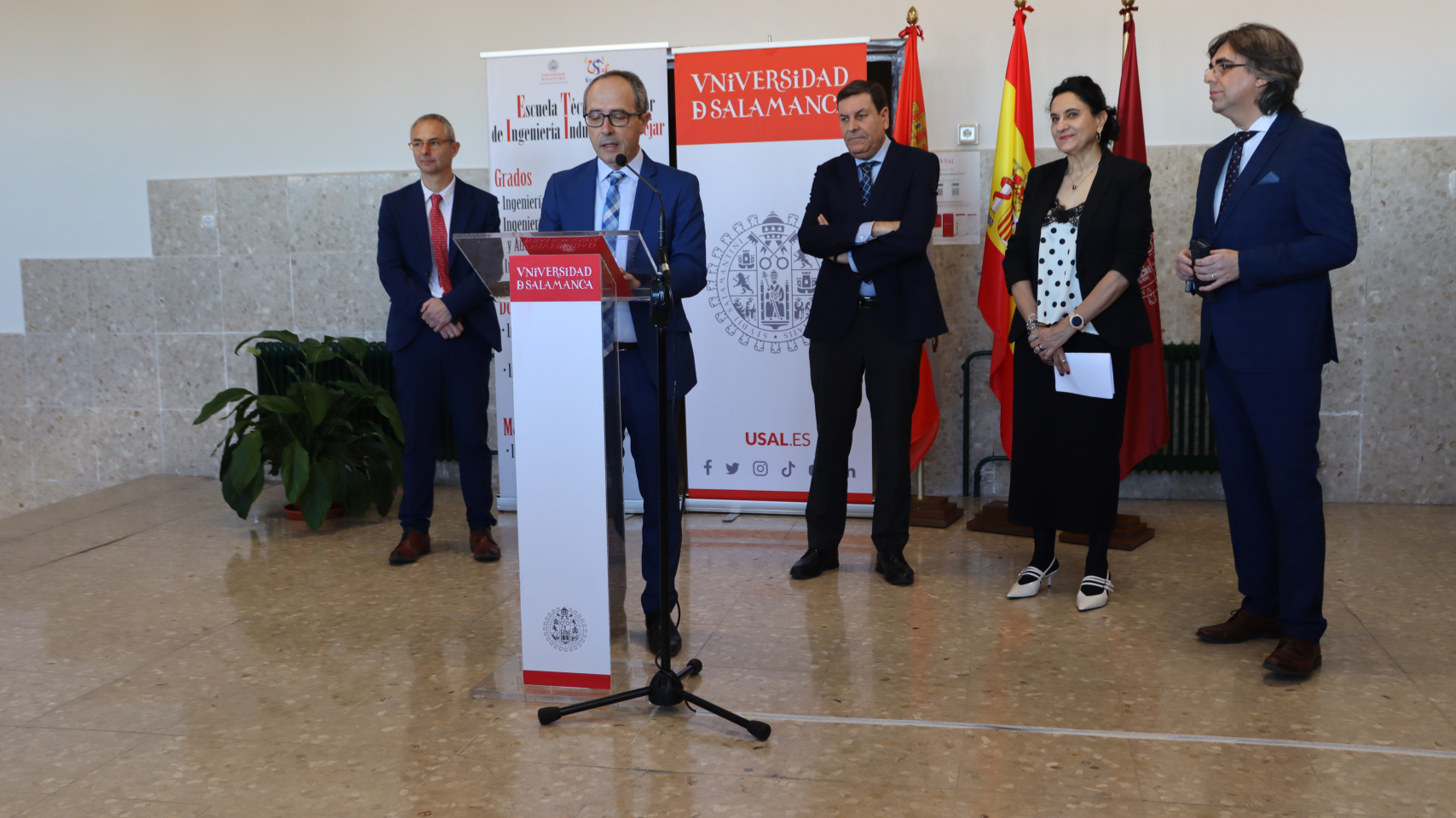 Acto de Inauguración de los dos nuevos laboratorios científicos en la Escuela Ingenería Industrial de Béjar