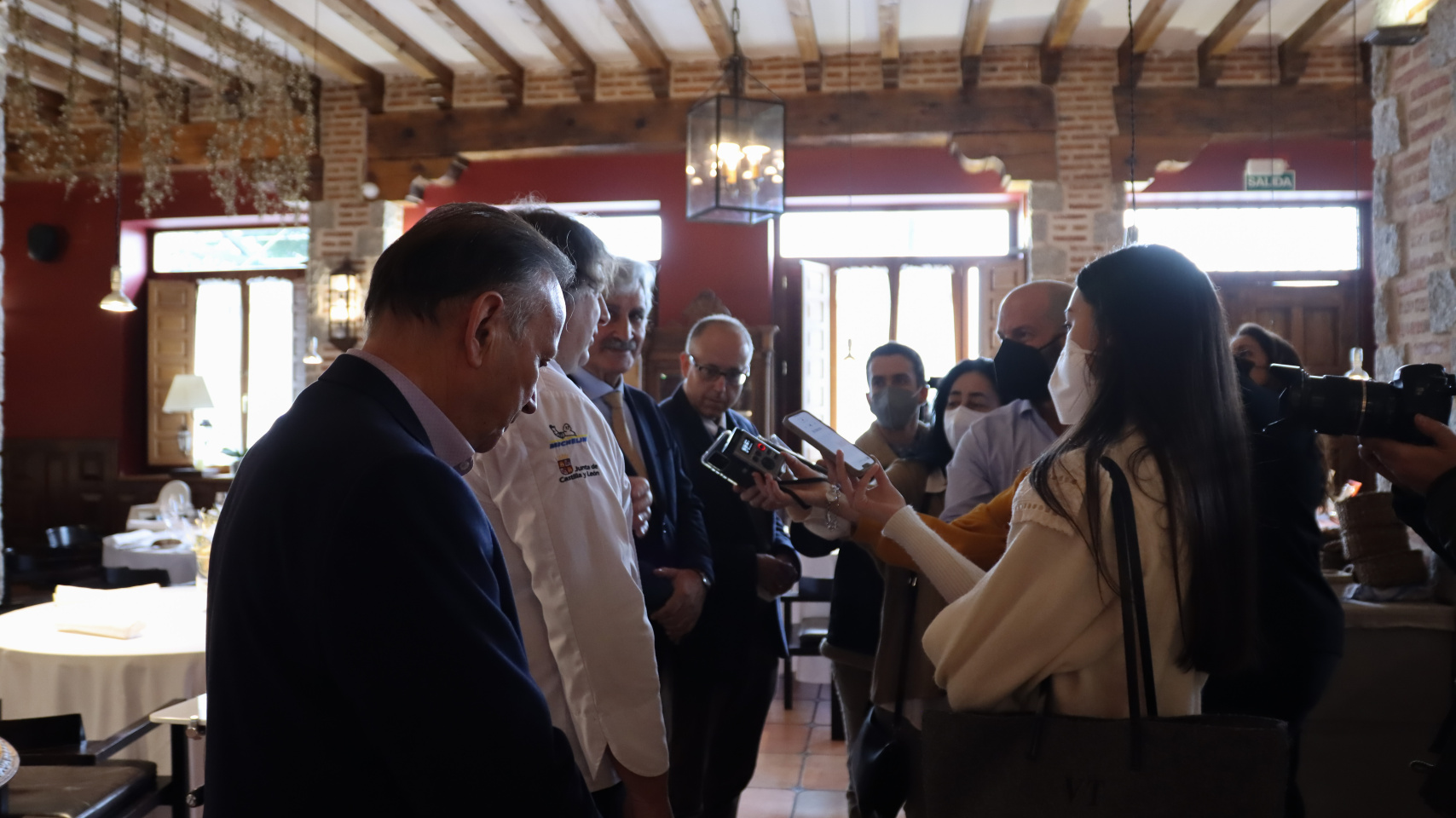 Atención a medios en el restaurante Don Fadrique