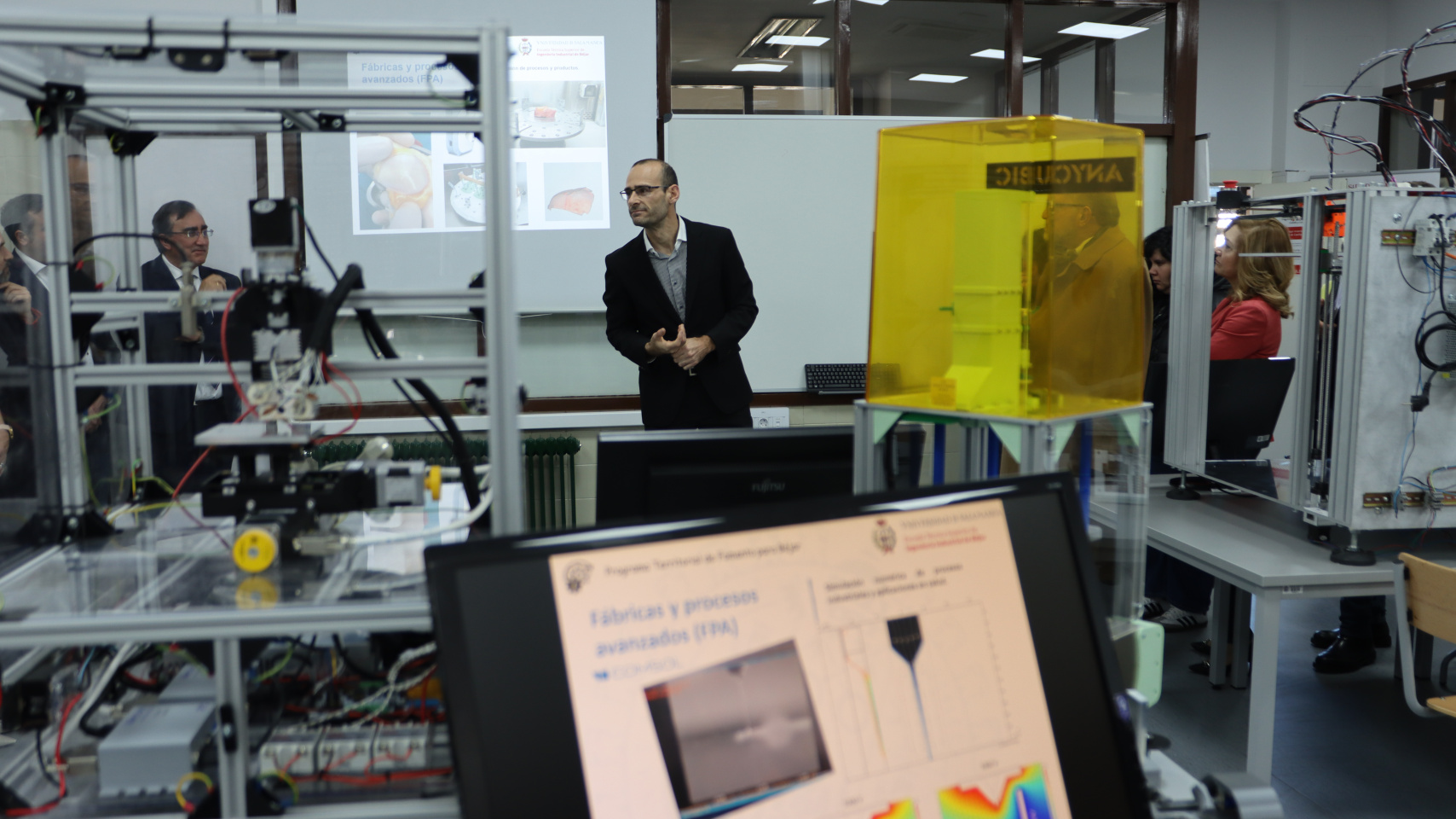 Acto de Inauguración de los dos nuevos laboratorios científicos en la Escuela Ingenería Industrial de Béjar