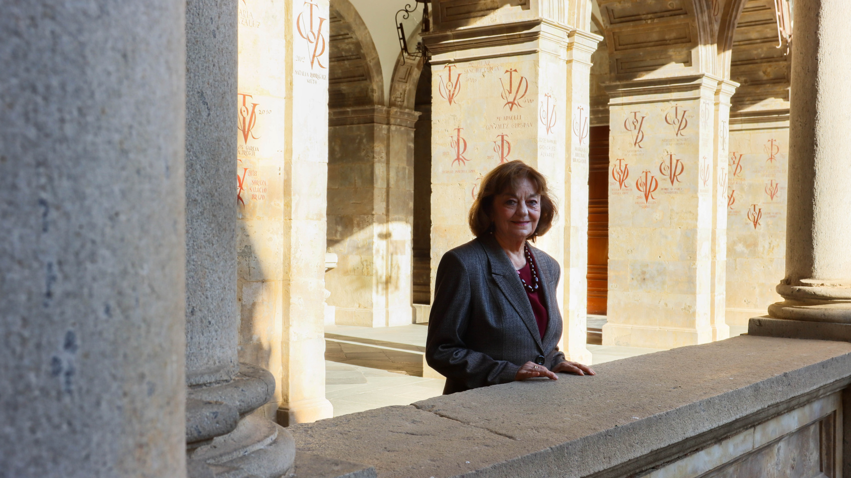 Ana Blandiana en la Facultad de Filología de la Universidad de Salamanca.