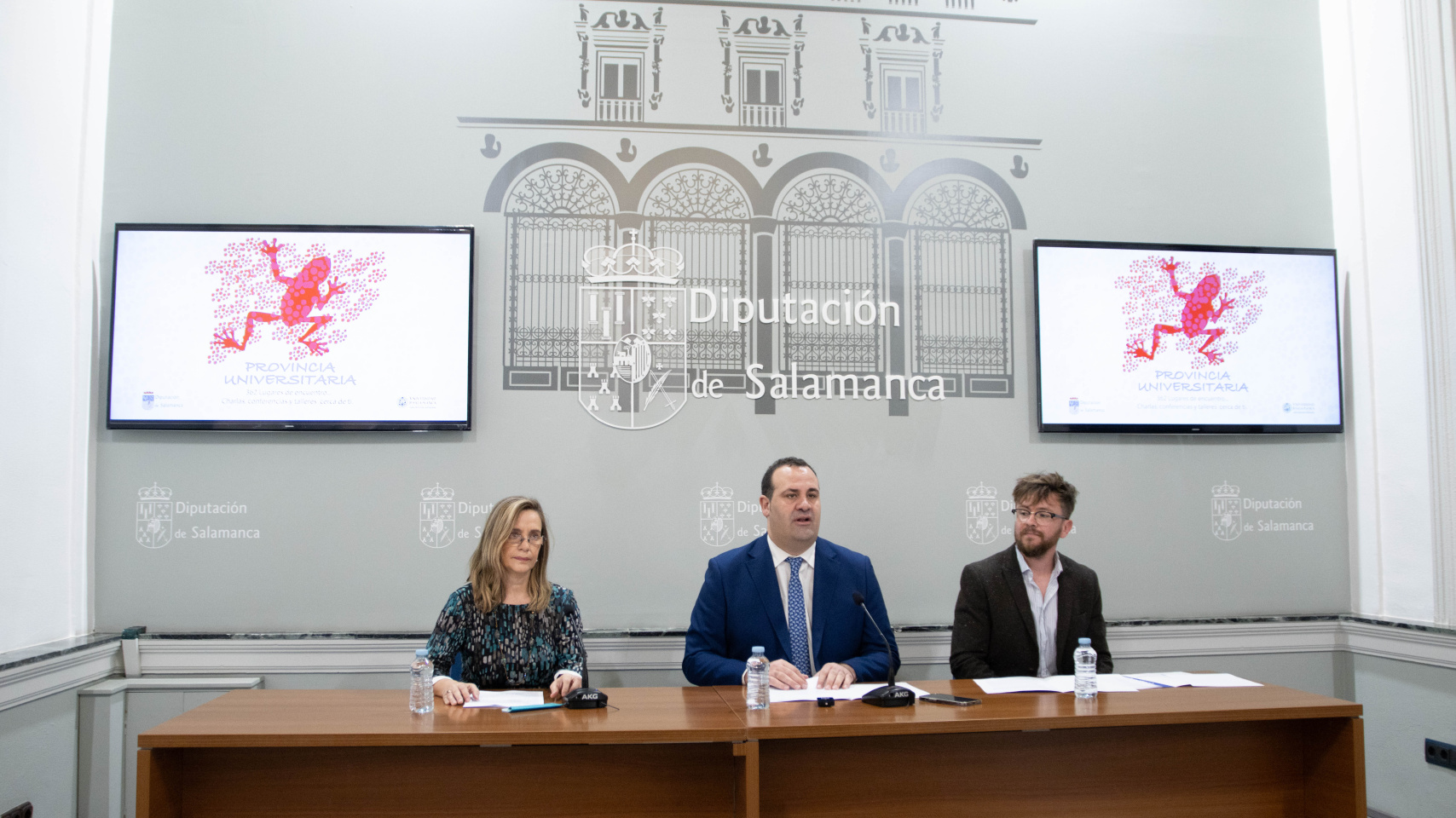 Rueda de prensa. Bertha M.ª Gutiérrez, David Mingo y Francisco Javier Rubio Muñoz.