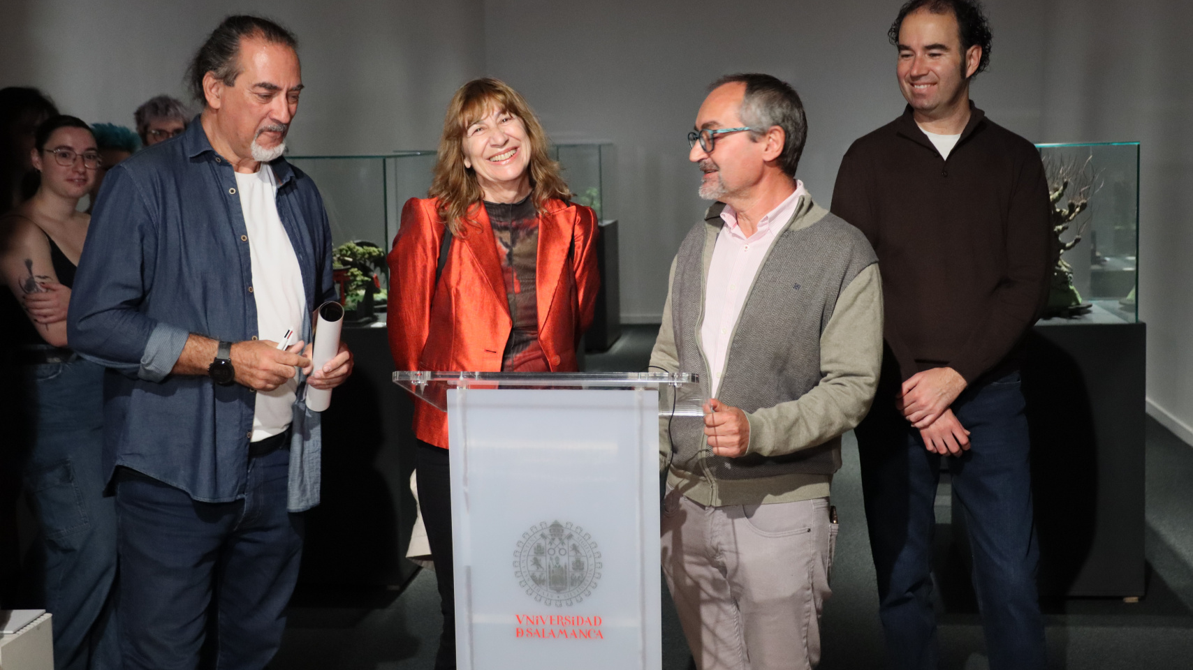 Rueda de prensa de la inauguración de la exposición en el Espacio de Arte Experimental en la Hospedería Fonseca