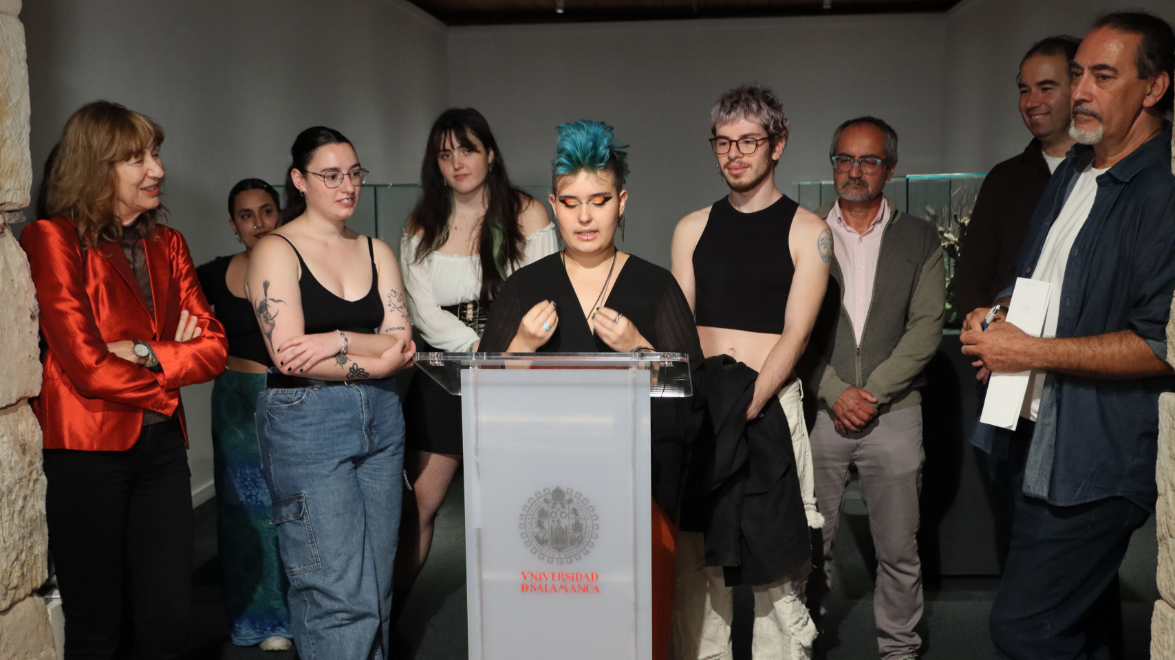 Rueda de prensa de la inauguración de la exposición en el Espacio de Arte Experimental en la Hospedería Fonseca