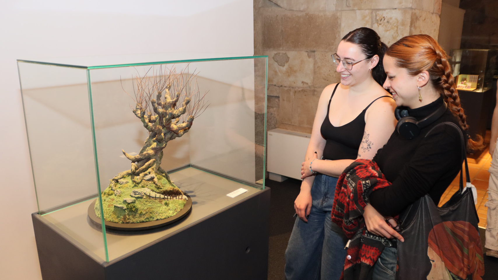 Inauguración de la exposición en el Espacio de Arte Experimental en la Hospedería Fonseca