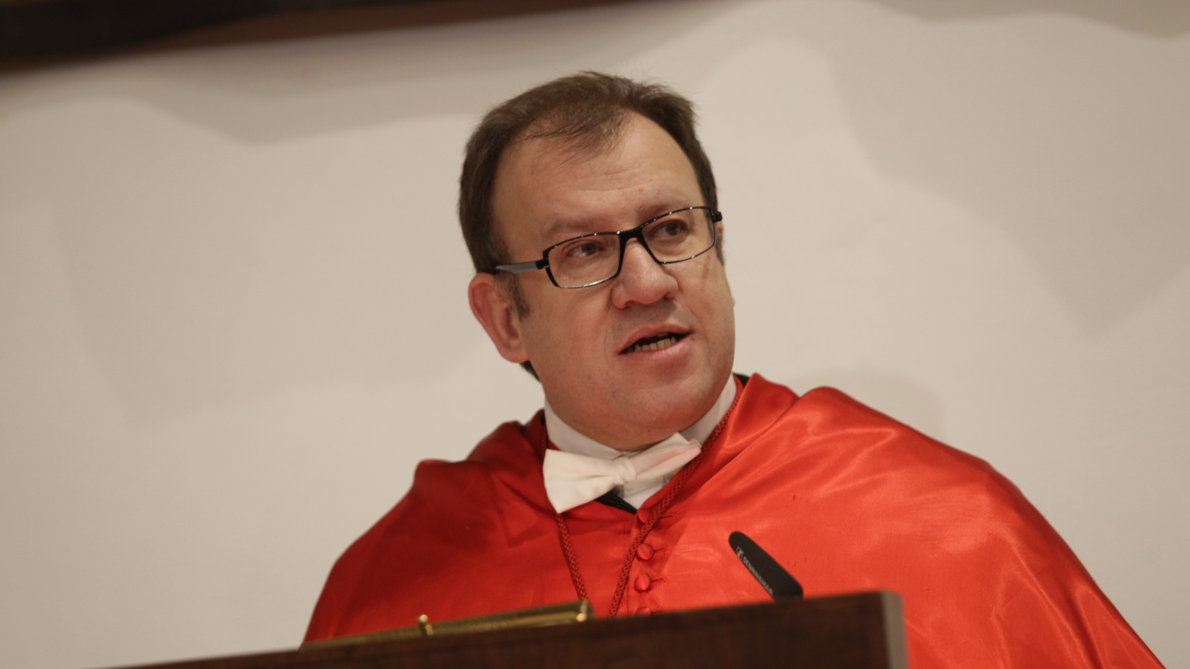 El profesor Lorenzo Bujosa Vadell durante la lección.