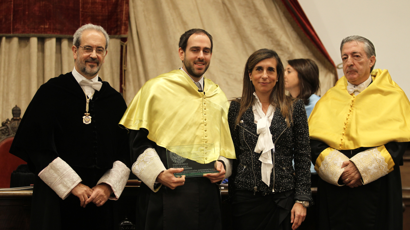 Jordi Casanova Molla recibe el Premio a la “Investigación en Dolor 2012”