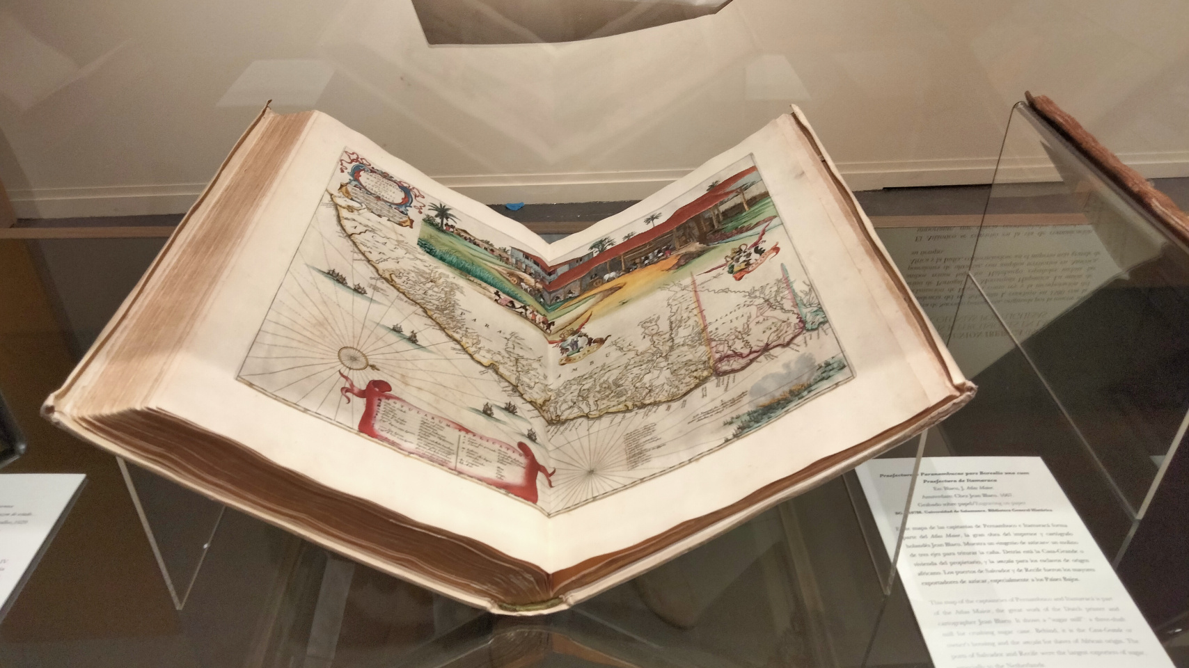 La Biblioteca Histórica de la USAL muestra dos libros en sendas exposiciones reunidas en el Archivo de Indias y en el Museo Naval de Madrid