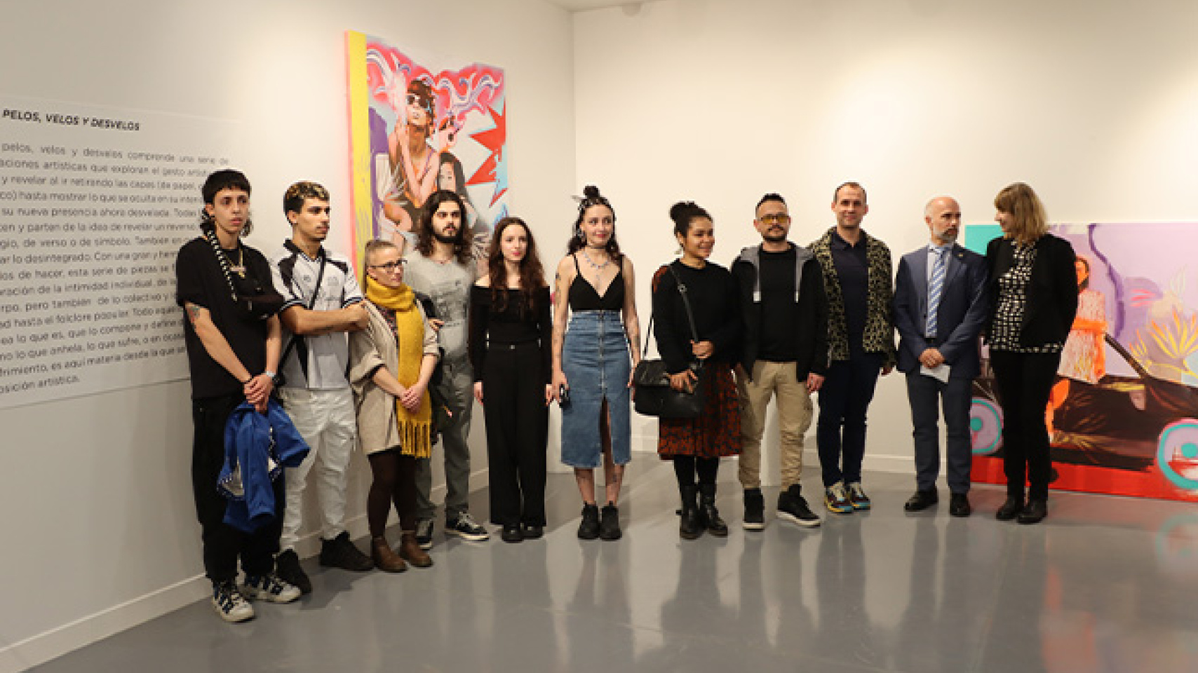 Acto inauguración sala exposición "Salaseis" en Facultad de Bellas Artes