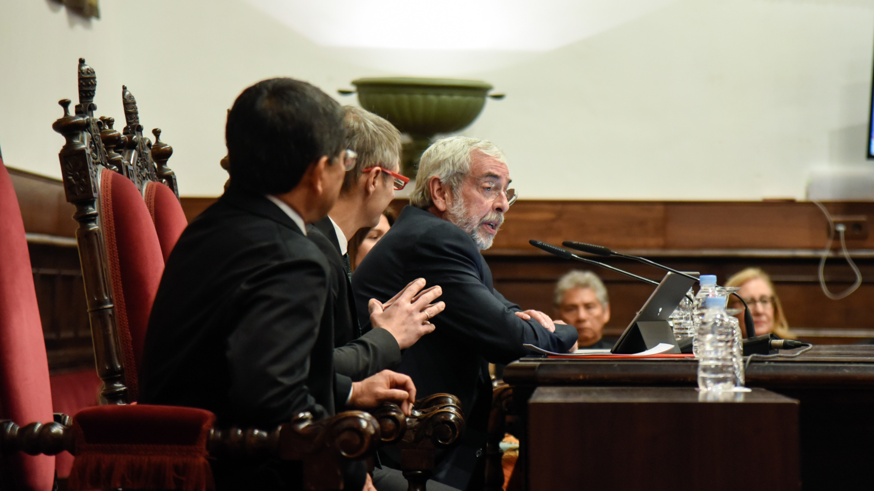 El restor de la UNAM durante su discurso.