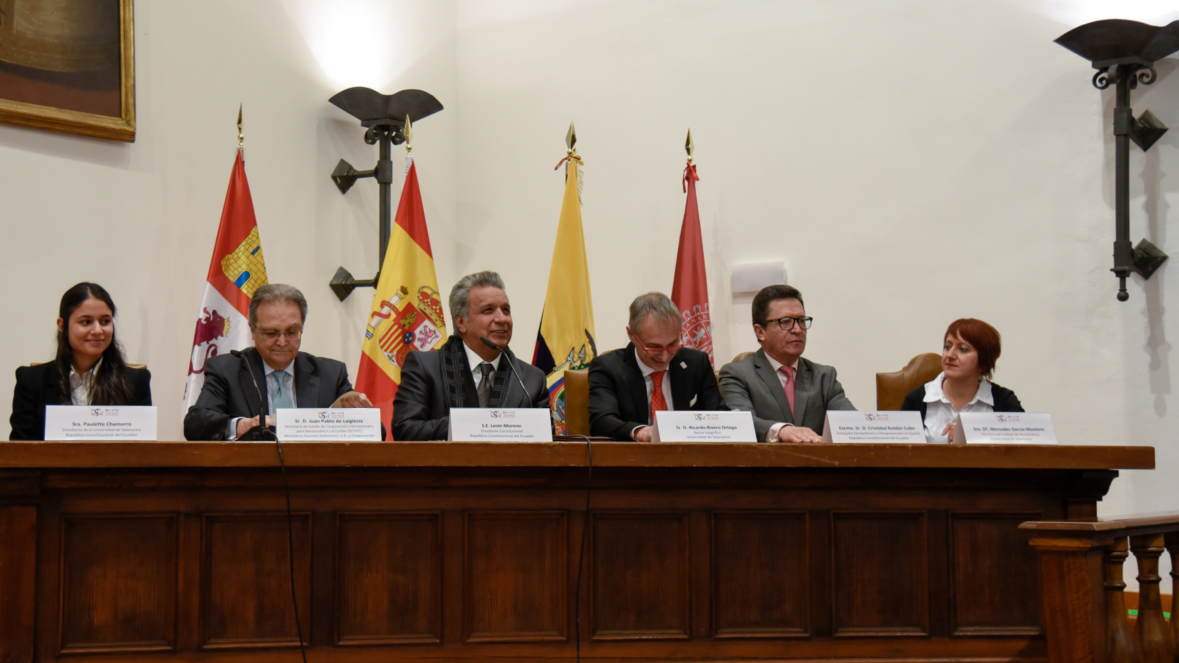Paulette Chamorro, Juan Pablo de Laiglesia, Lenín Moreno, Ricardo Rivero, Cristobal Roldán y Mercedes García Montero
