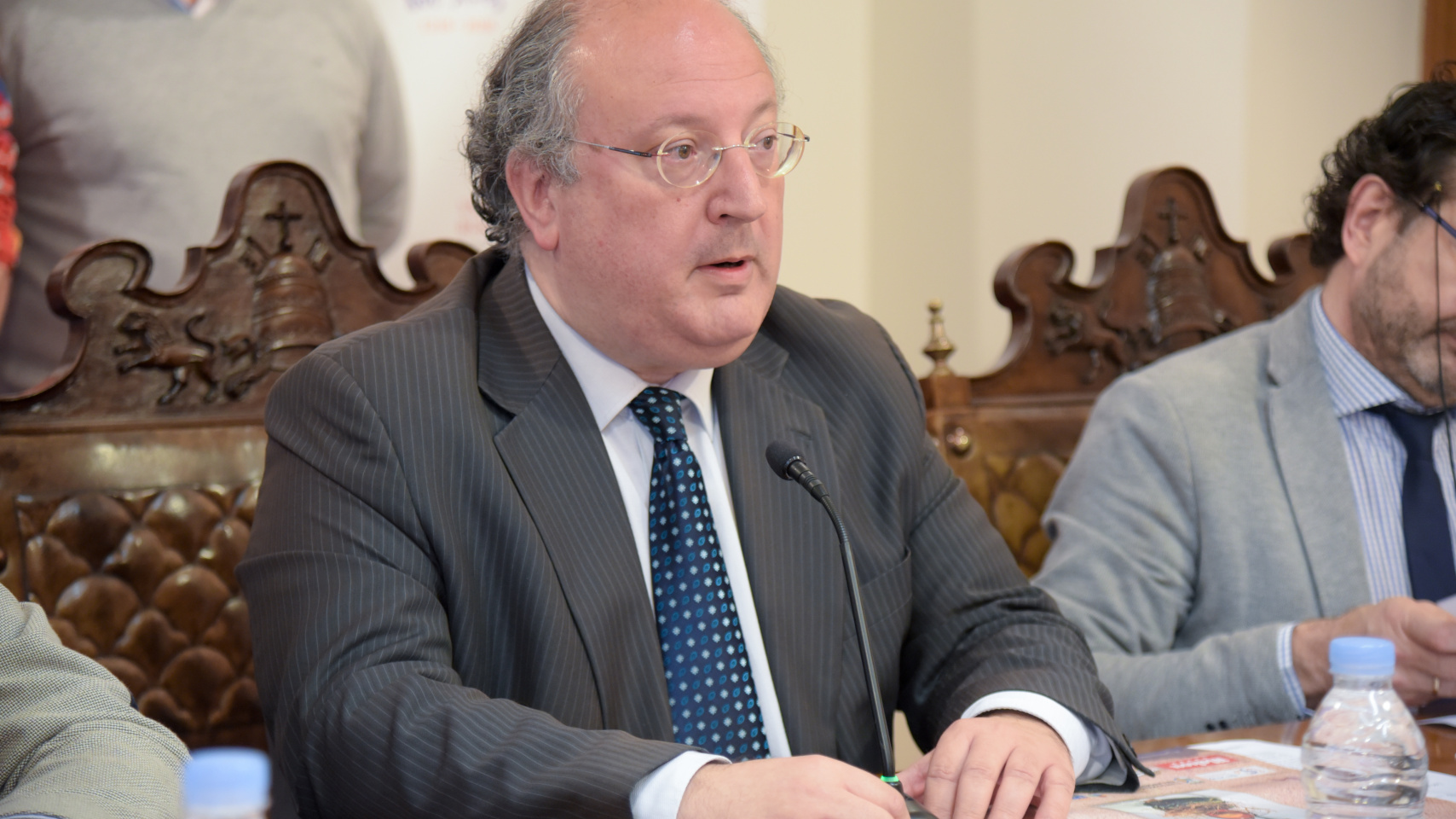 Enrique Cabero durante la presentación