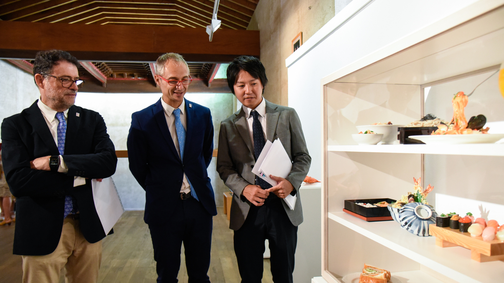 José Abel Flores, Ricardo Rivero y Kei Matsishima