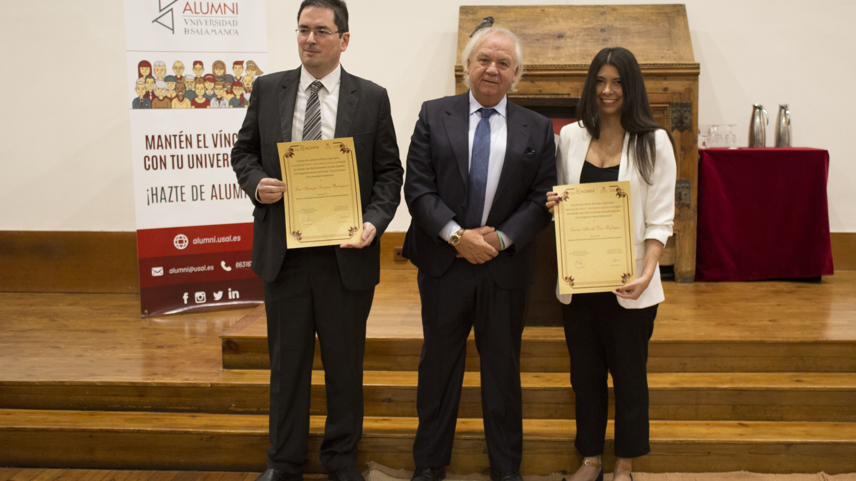 Alumni-Universidad de Salamanca entrega los premios ‘Profesor Garmendia’, ‘José Manuel Gómez Pérez’ y ‘López Martí’
