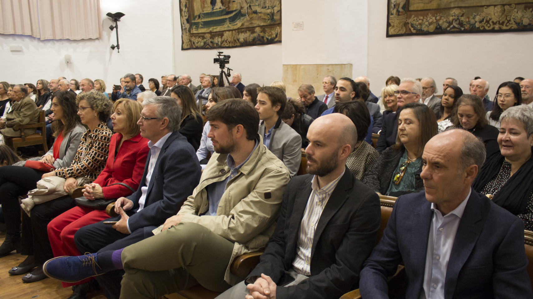 Alumni-Universidad de Salamanca entrega los premios ‘Profesor Garmendia’, ‘José Manuel Gómez Pérez’ y ‘López Martí’