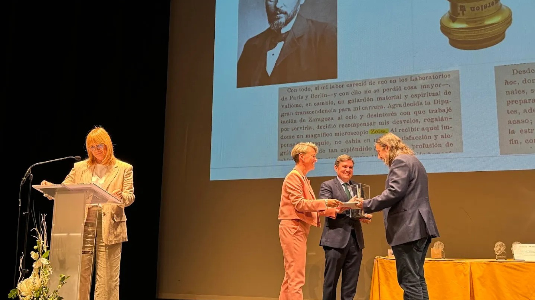 Entrega de los galardones correspondientes a la primera edición de los Premios Ramón y Cajal