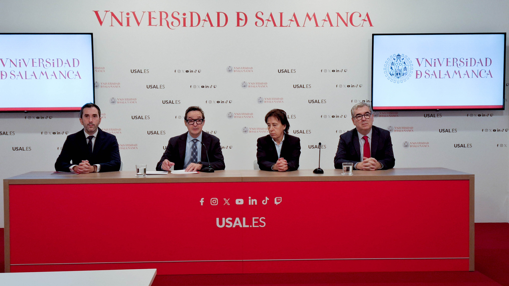 Rueda de prensa tras la reunión del Consejo de Gobierno.