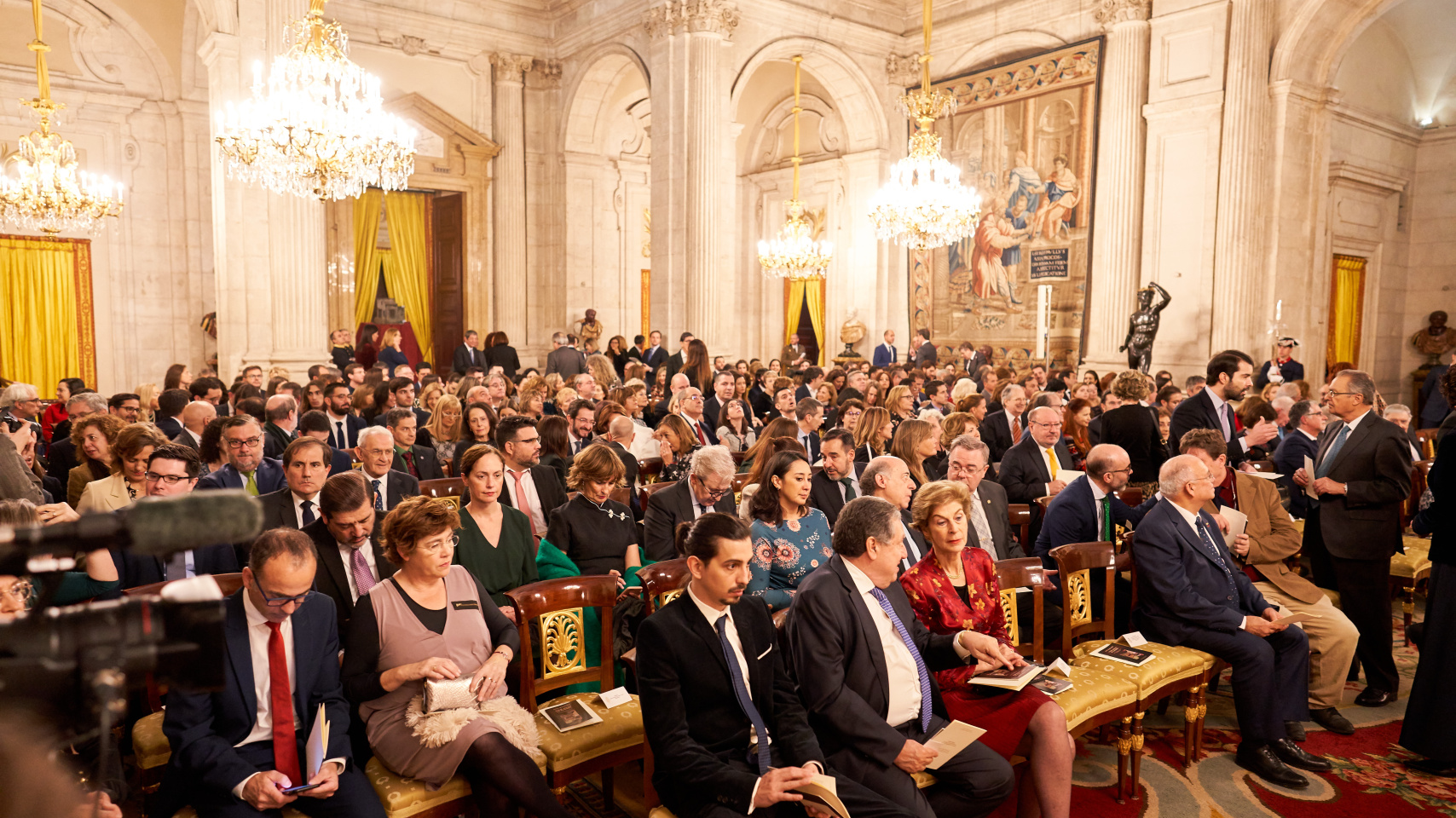La Reina Sofía entrega Premio de Poesía Iberoamericana que lleva su nombre al poeta catalán Joan Margarit