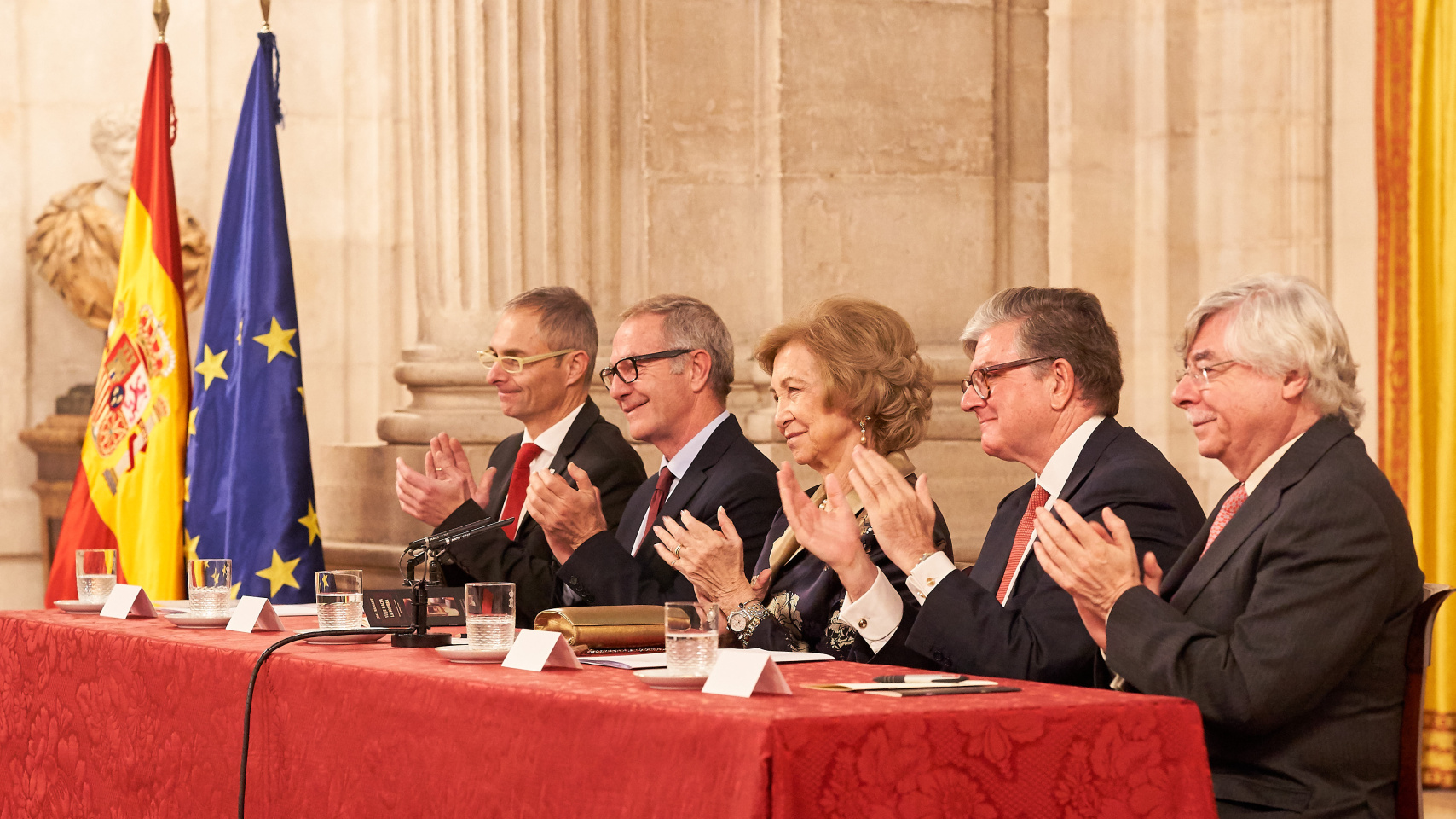 La Reina Sofía entrega Premio de Poesía Iberoamericana que lleva su nombre al poeta catalán Joan Margarit