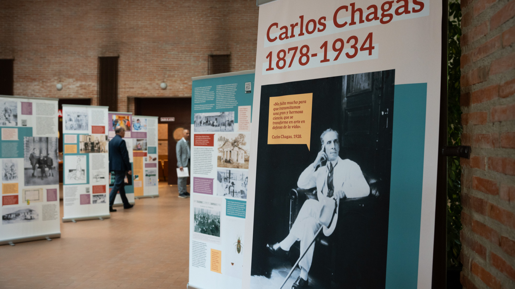 La Facultad de Farmacia homenaje al prestigioso científico brasileño Carlos Chagas