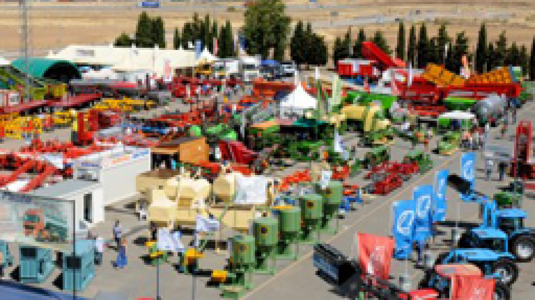 Grupo de estudiantes galardonados con los Premios Pruebas de Acceso 2013.