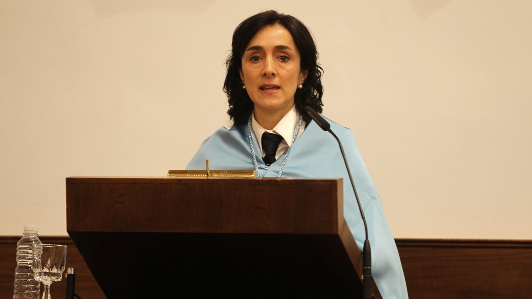 La profesor Asunción Escribano Hernández durante la conferencia