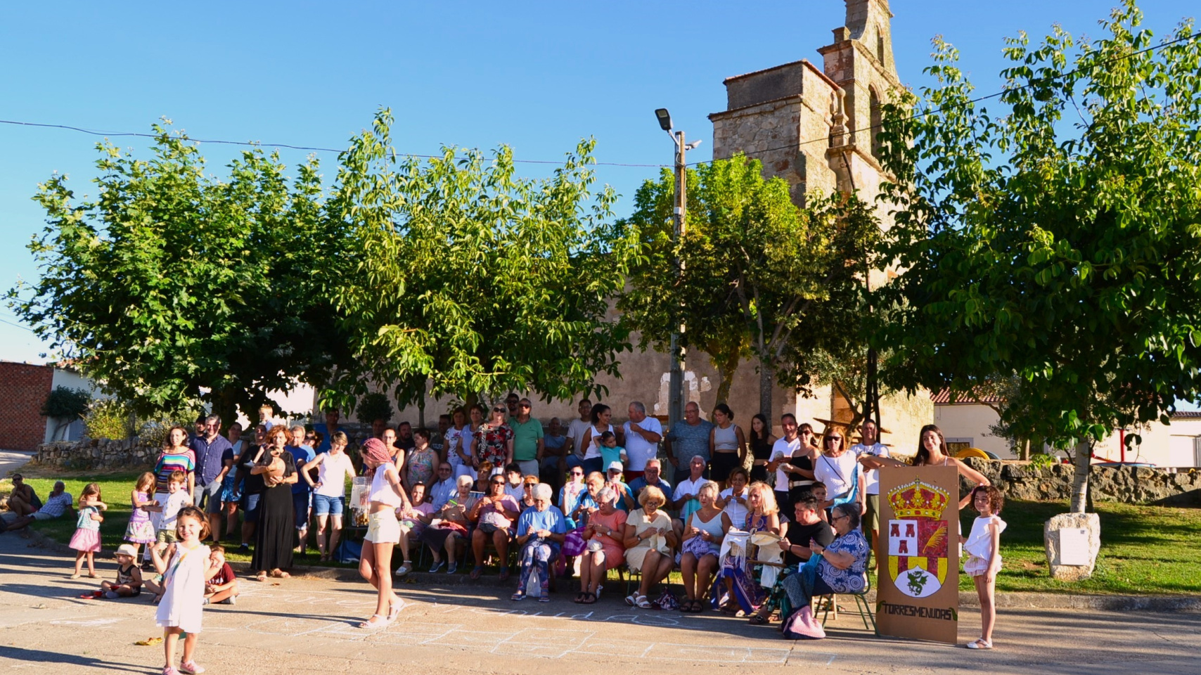 La Universidad de Salamanca pone en marcha un proyecto social sobre el cuidado a personas mayores en Torresmenudas