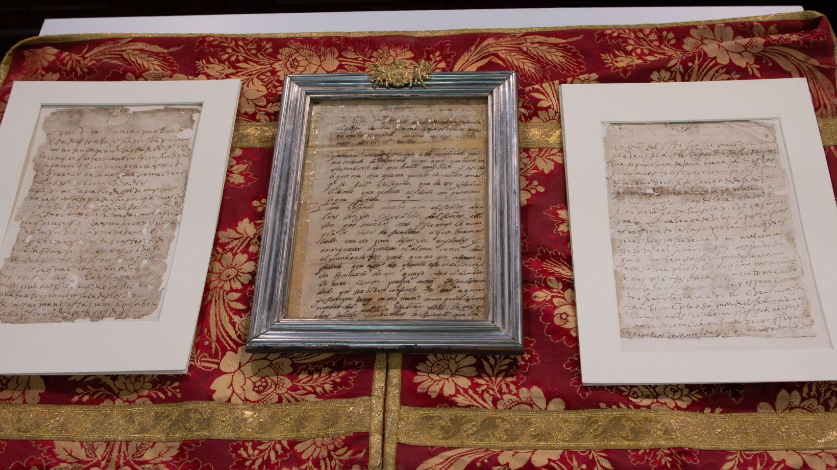 La Universidad de Salamanca colabora en una exposición para celebrar el tricentenario de canonización y el centenario del doctorado de San Juan de la Cruz