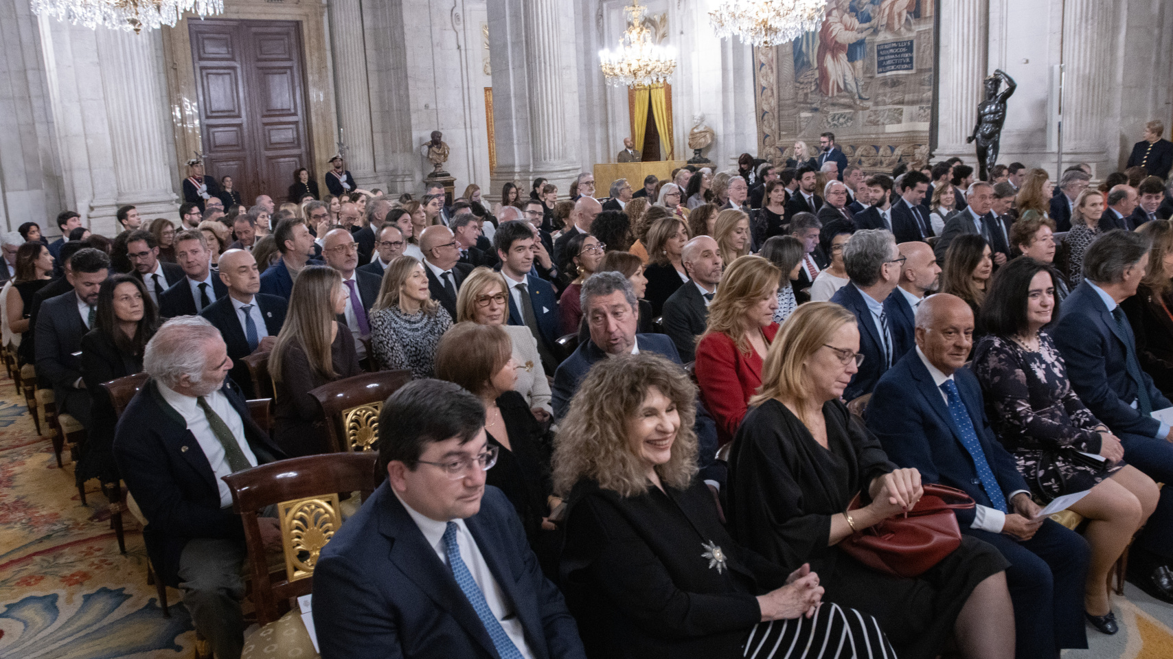 Luis Alberto de Cuenca confiesa que el Premio Reina Sofía de Poesía constituye el "colofón de su libro de devoción" por Su Majestad