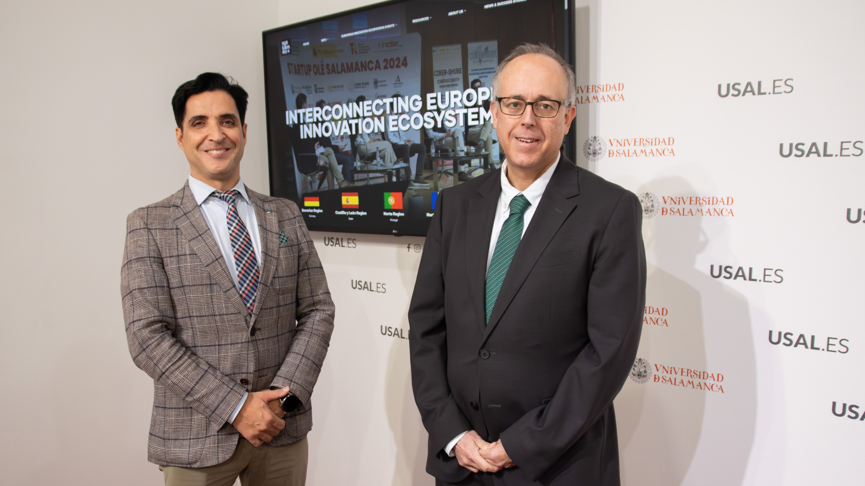 Rueda de prensa con el vicerrector de Investigación, José Miguel Mateos Roco; y el CEO y fundador de Startup Olé, Emilio Corchado