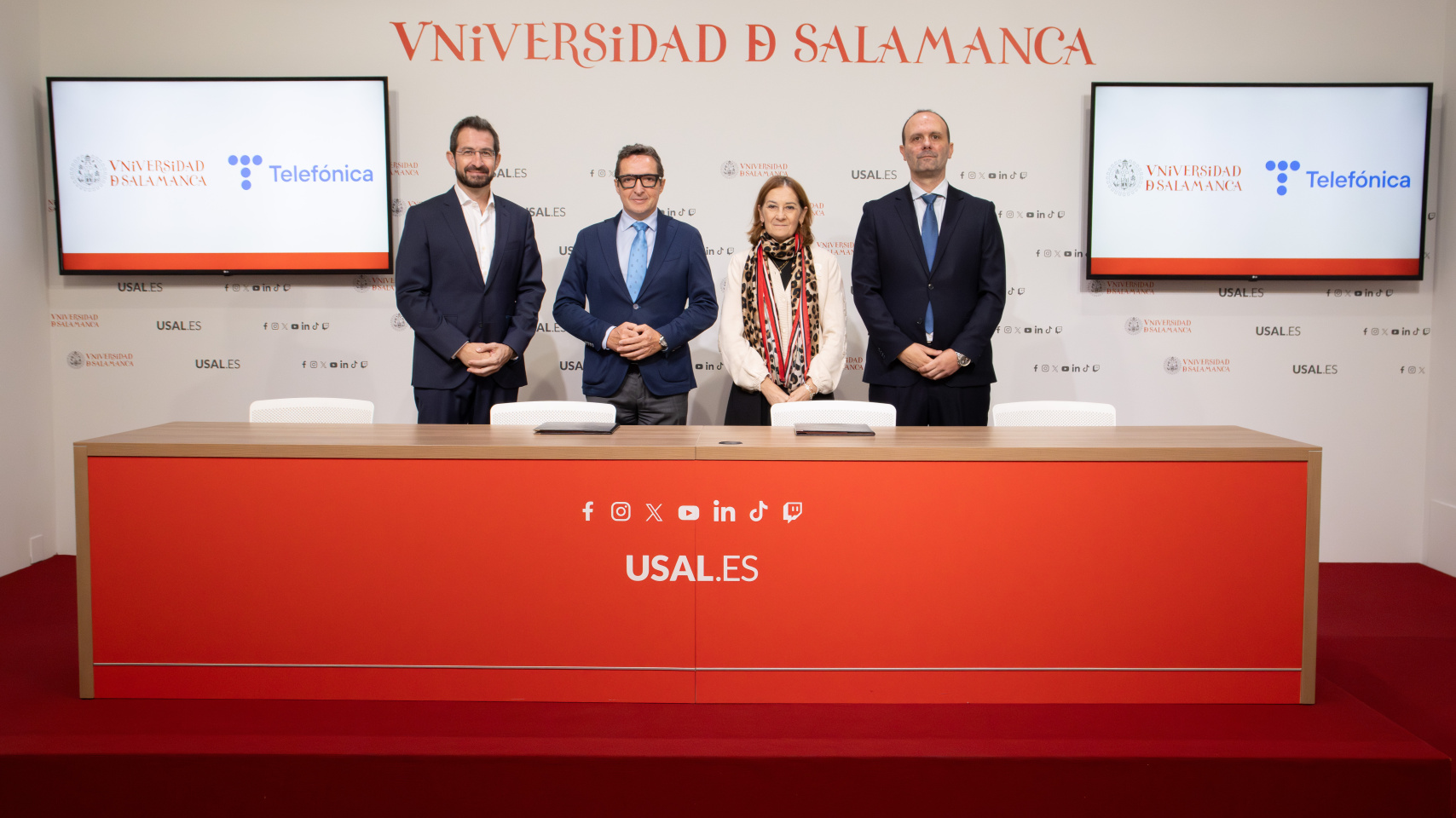 La Universidad de Salamanca y Telefónica Móviles España crean una cátedra de ecosistemas digitales e innovación social