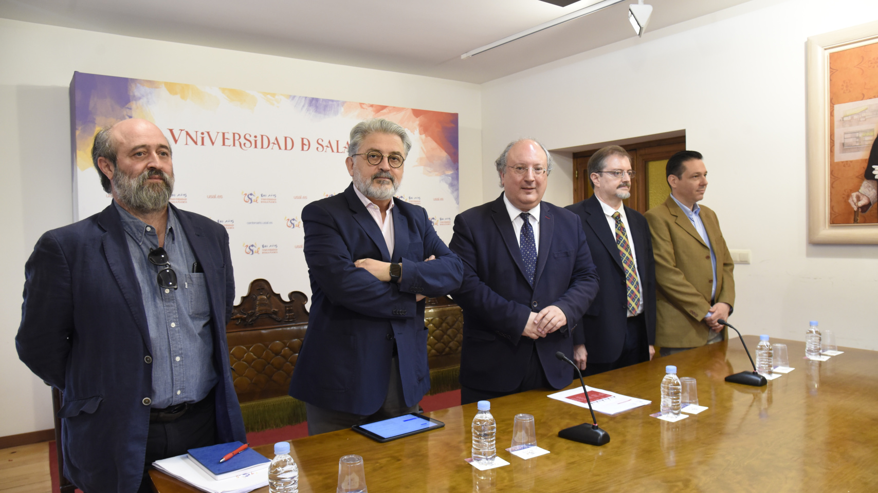 Antonio Notario, Andrés Ordoñez, Enrique Cabero, Antolín Sanchez Cuervo y Diego Celorio en la rueda de prensa