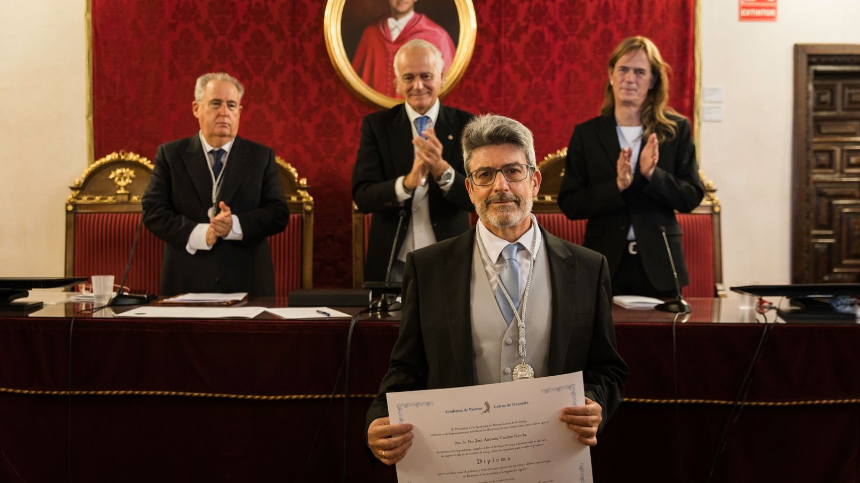 José Antonio Cordón, profesor de la Facultad de Traducción y Documentación de la Universidad de Salamanca, nuevo académico de Buenas Letras de Granada