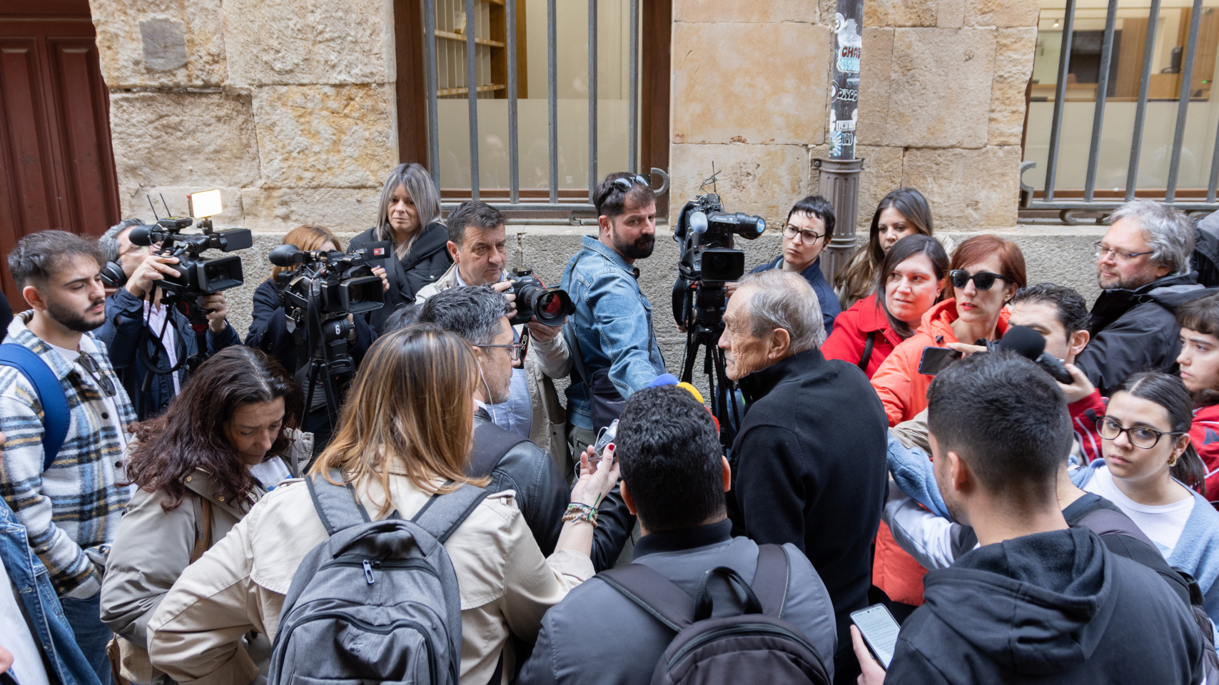Atención a los medios de comunicación previa a la presentación del proyecto "Unamuno Digital"