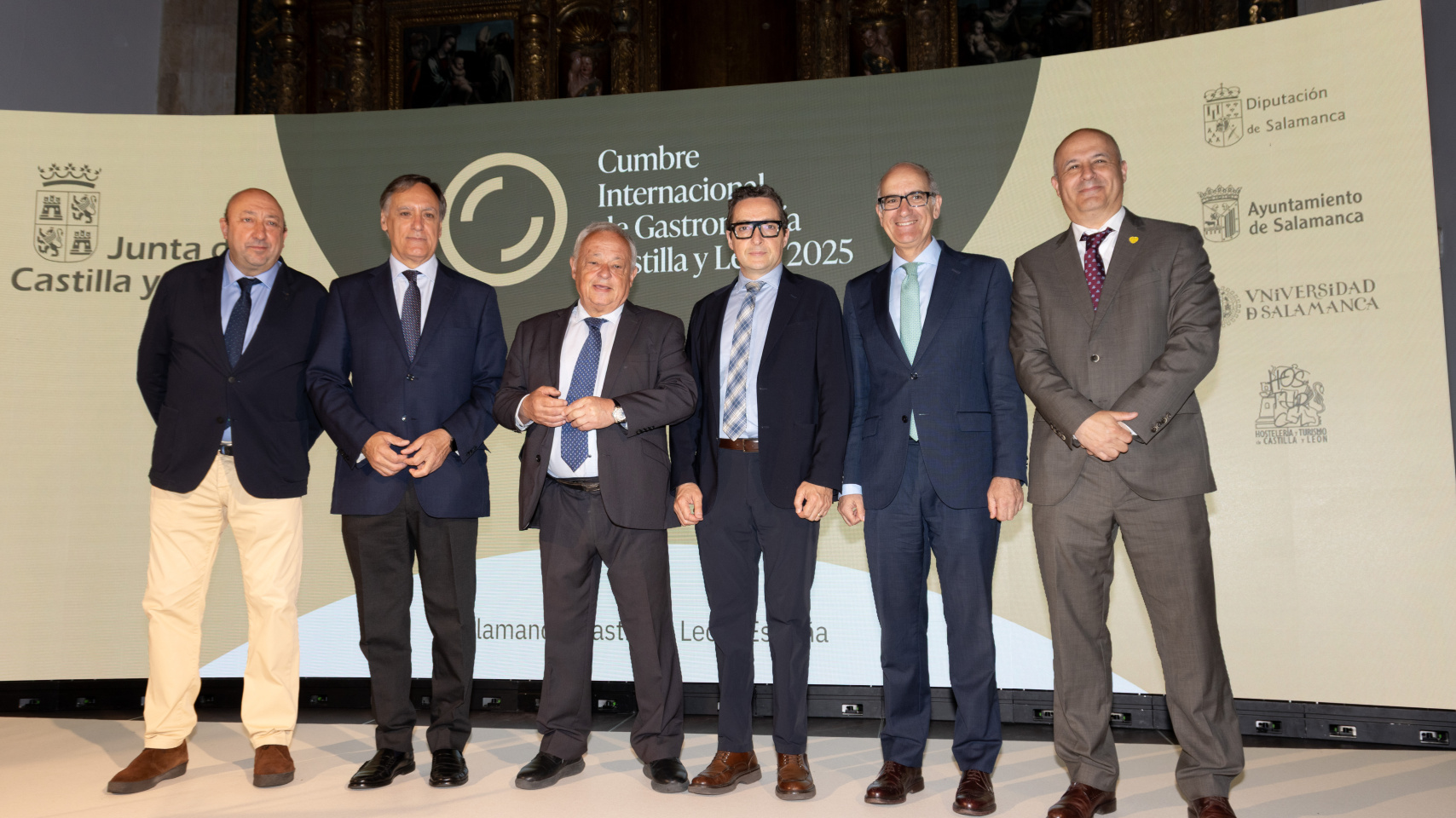 Autoridades en la inauguración de la I Cumbre Internacional Gastronómica