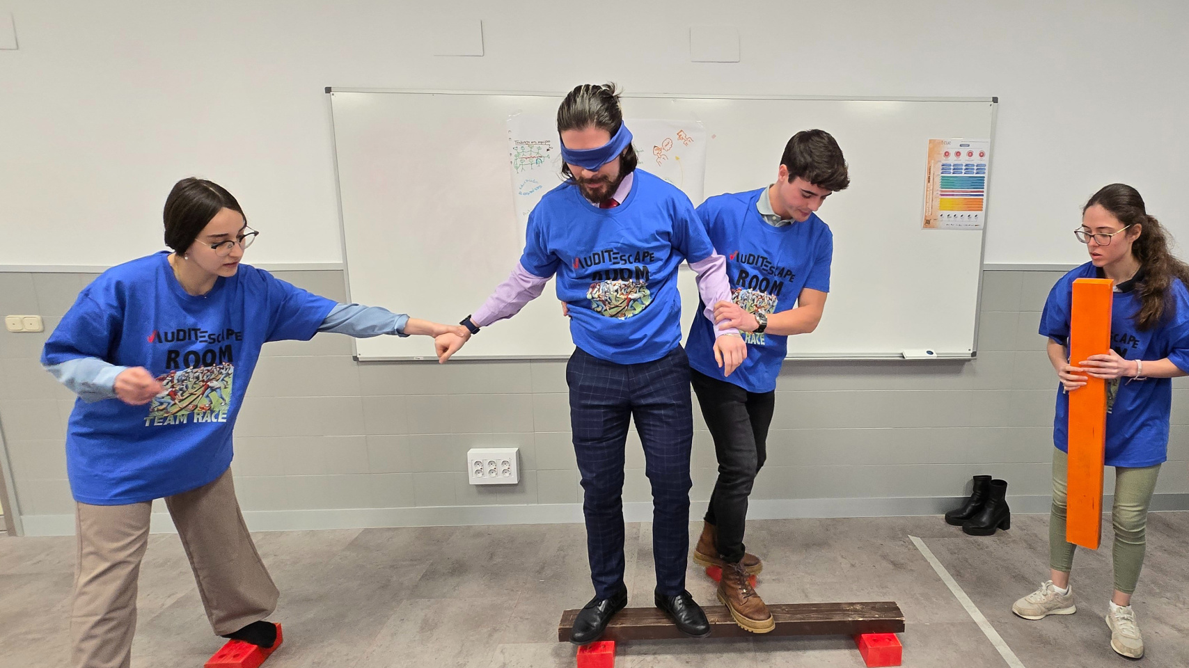 Equipo ganador formado por estudiantes de ADE y DADE de la Universidad de Salamanca.