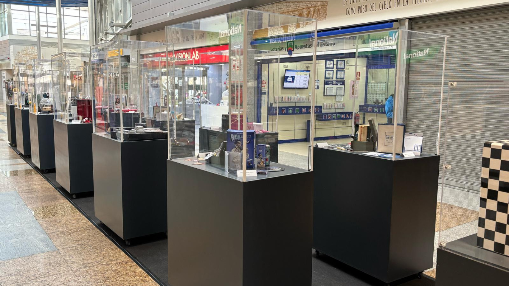 Parte de la muestra "Diseño que suena: El arte visual en la industria musical"